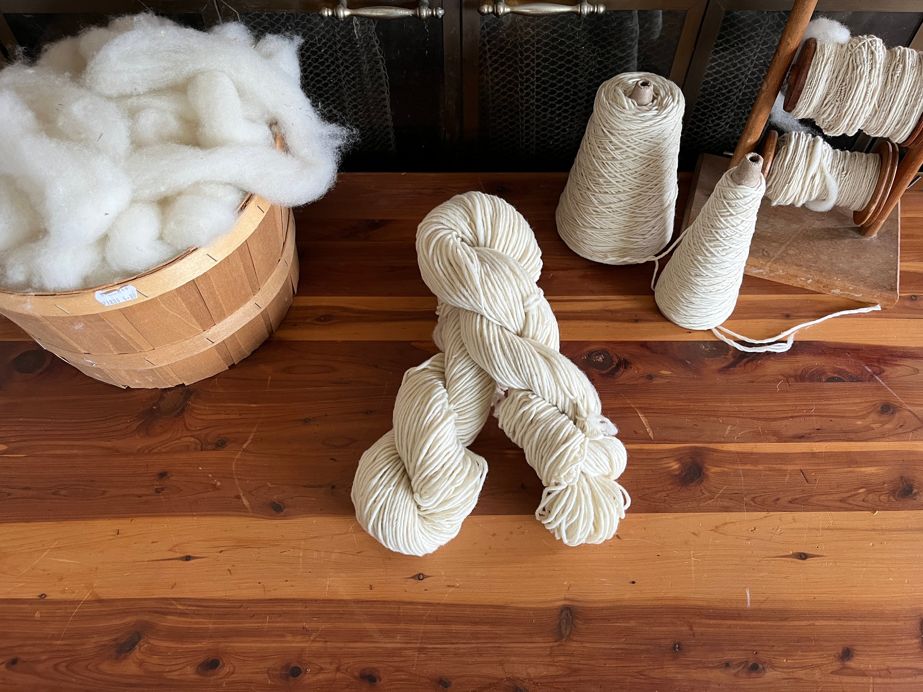 Natural Wool Yarn100% Sheep Wool Yarn Lot Hand & Machine 